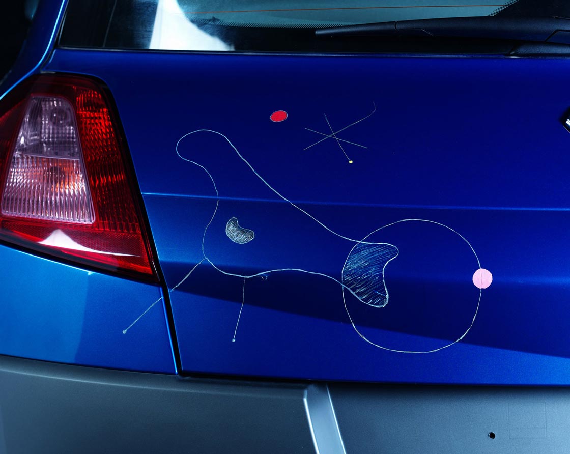 Arte abstracto en tu coche. 2004. Pintura sobre chapa. Alfonso Kint